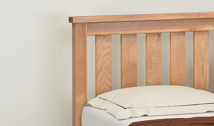 Bedsteads - Kingsize (Wooden)